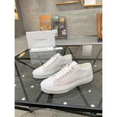 Givenchy Sneakers